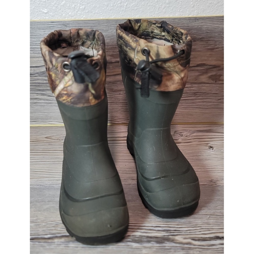 Kamik Kids Snobusters snow boots waterproof removeable insides camo size 8